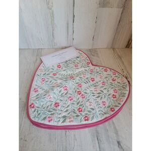 Cupcakes cashmere heart-shaped placement cloth Valentine floral pattern